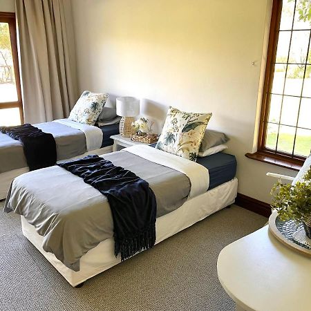 Porterfield Guest House, Champagne Valley Esterno foto