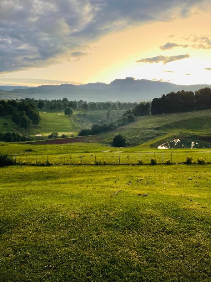 Porterfield Guest House, Champagne Valley Esterno foto