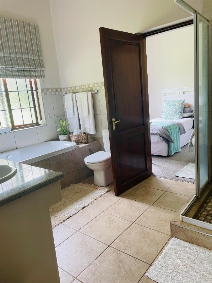 Porterfield Guest House, Champagne Valley Esterno foto