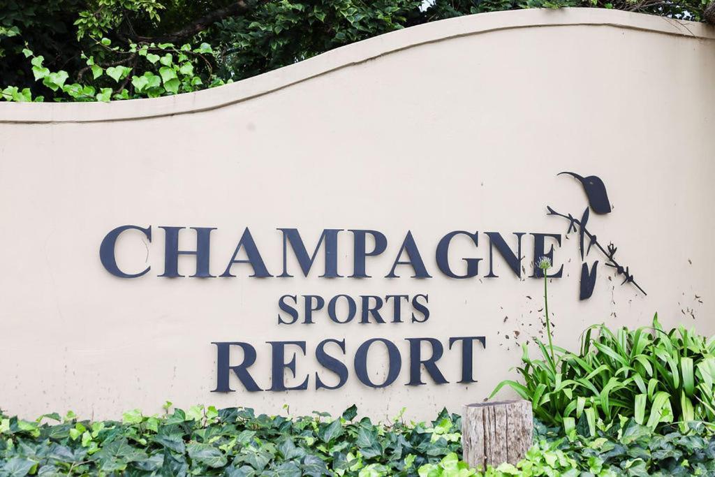 Porterfield Guest House, Champagne Valley Esterno foto