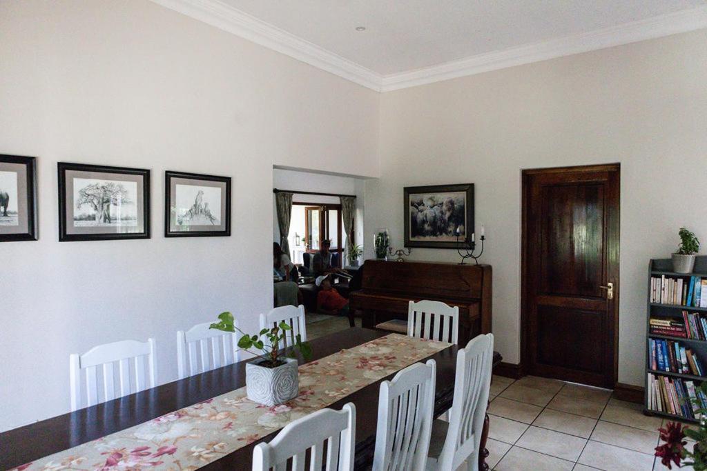 Porterfield Guest House, Champagne Valley Esterno foto