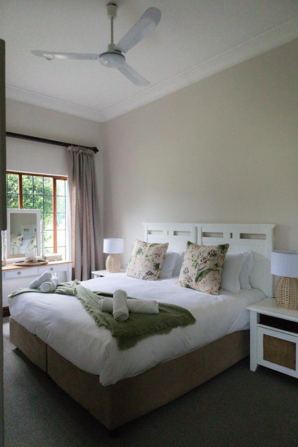 Porterfield Guest House, Champagne Valley Esterno foto